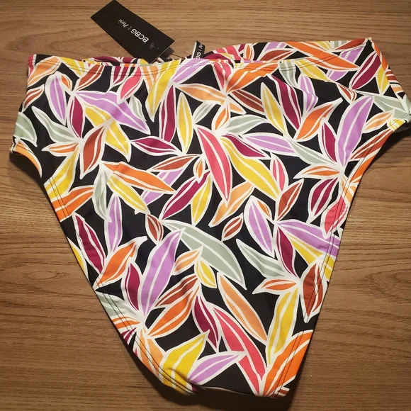 Bikini Bottom - Picture 2 of 5